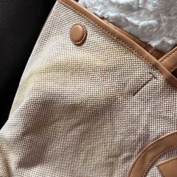 Tory Burch Tan Tote Bag - Picture 2 of 11